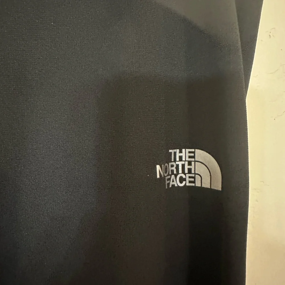 The North Face Men's Black Stretch Base Layer Pants‎
